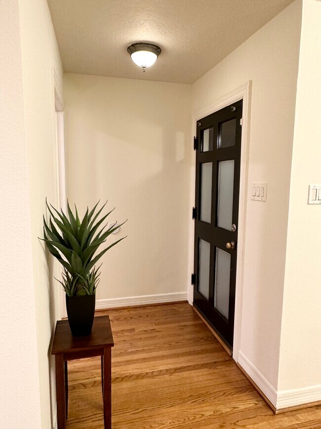 Foto del edificio - 812 Anderson St
