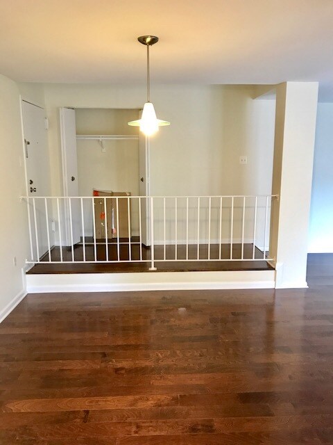 Foto del edificio - 15601 Dorset Rd