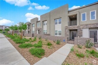 Building Photo - 334 Laurel Peak Dr