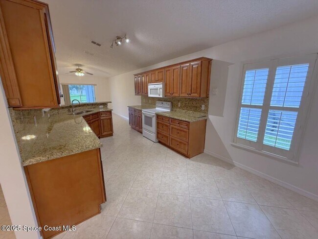 Foto del edificio - 1781 Brookshire Cir