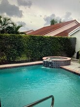 Building Photo - 17275 Ventana Dr