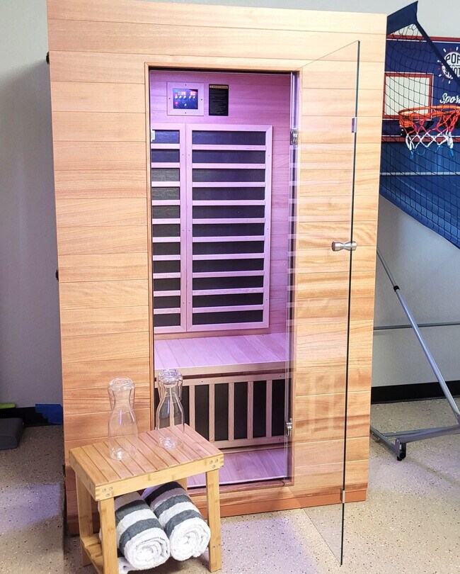 Foto del edificio - 9211 Highland Pl