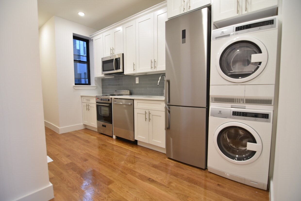 Foto principal - 102 W 138th St