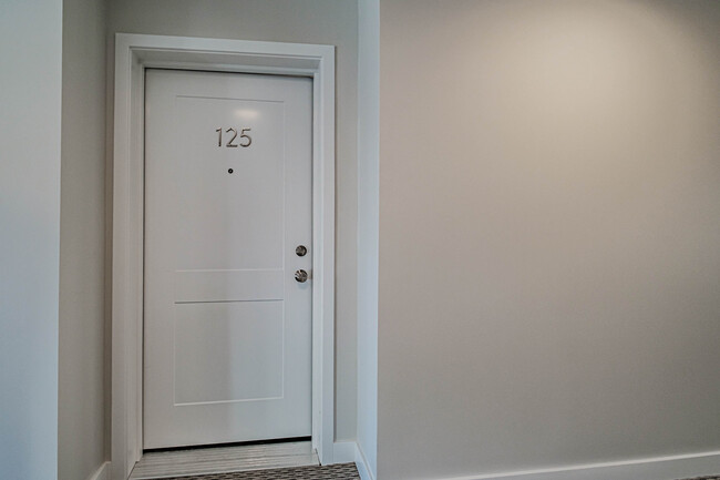 Building Photo - 32 Pacer Way