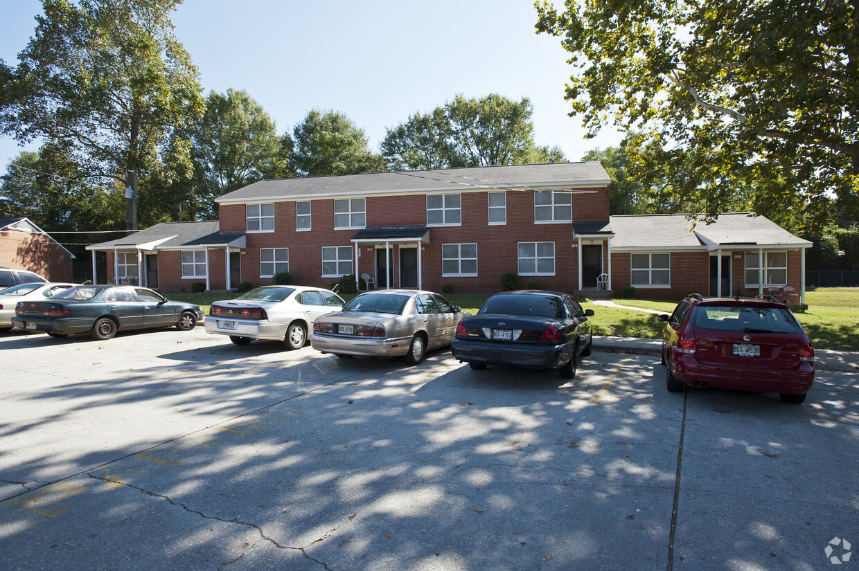 Building Photo - James Monroe Homes