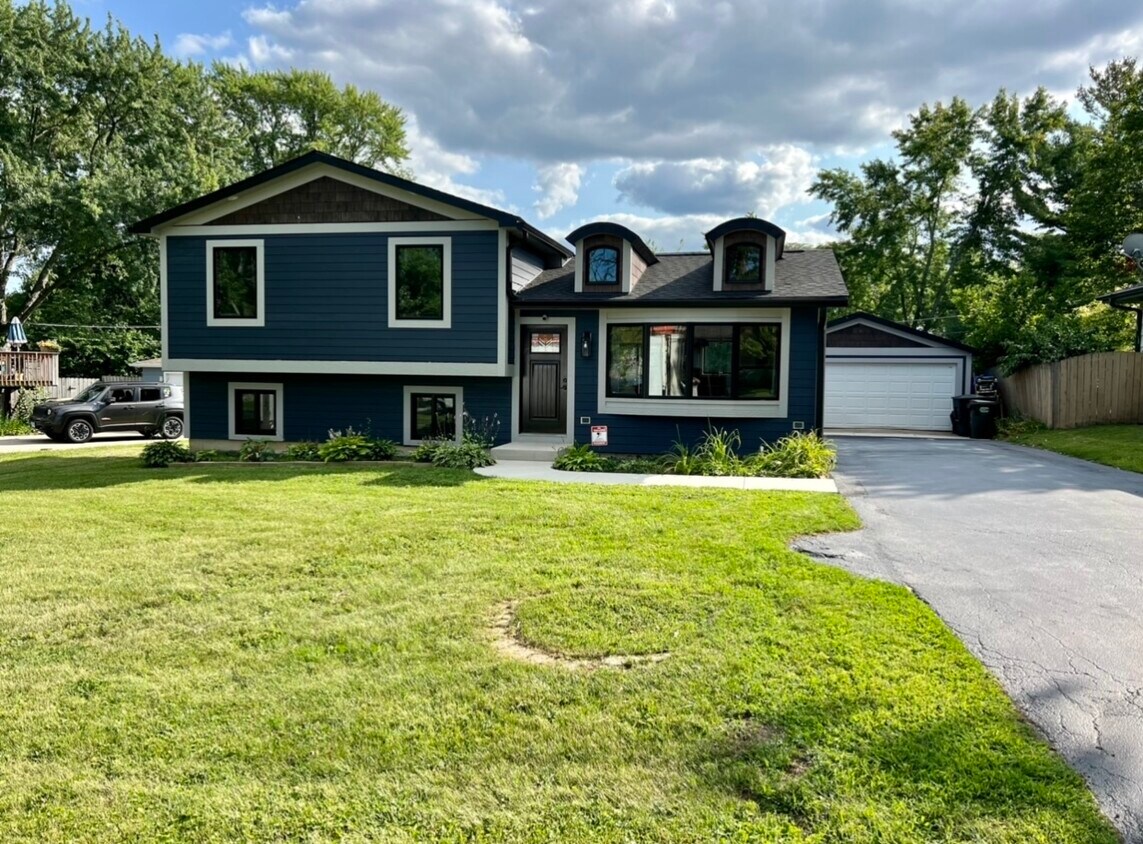 Foto principal - 2125 Burr Oak Ln