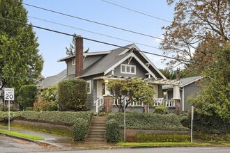 Building Photo - 6162 E Burnside St