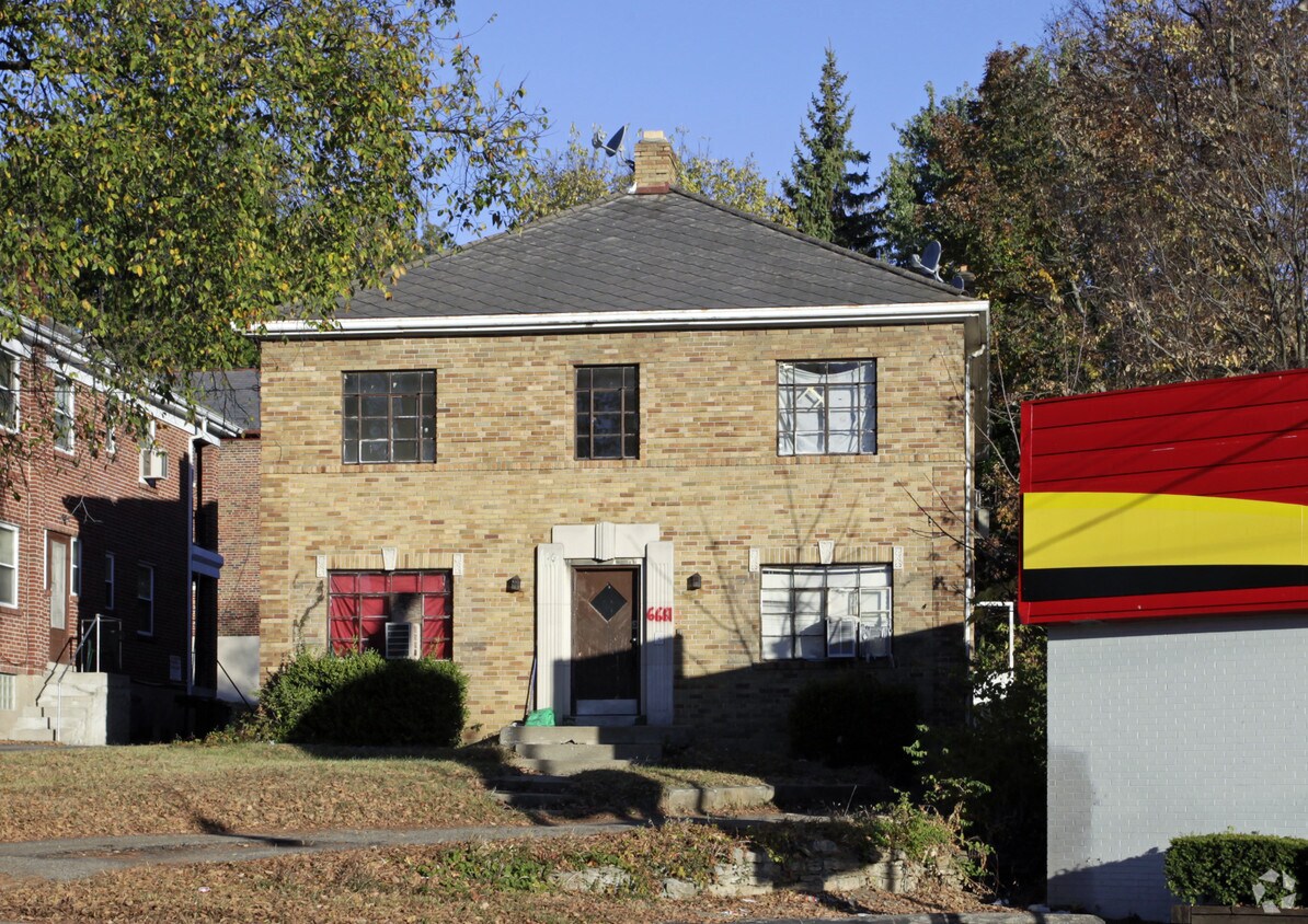 Primary Photo - 6661 Montgomery Rd