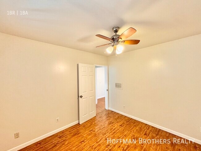 Building Photo - 1656 Arlington Ave