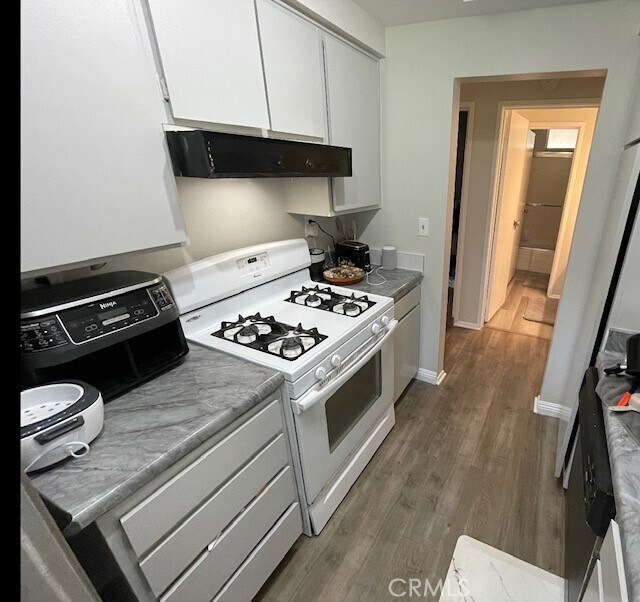 Building Photo - 1525 Walnut Leaf Dr