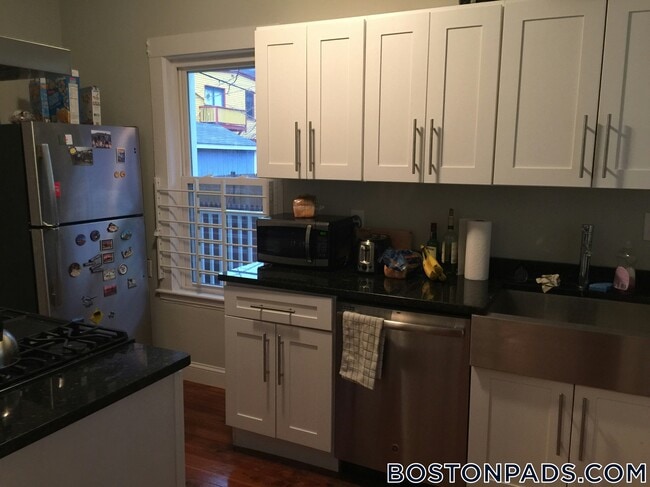 Building Photo - 23A Kelly Rd