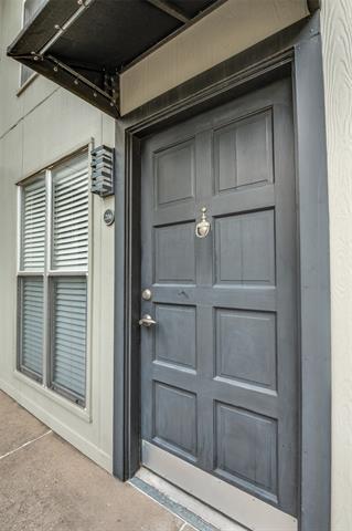 Foto del edificio - 4211 Holland Ave