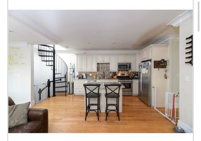Building Photo - 12 Linley Terrace
