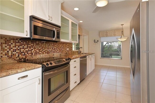 Building Photo - 3210 San Bernadino St