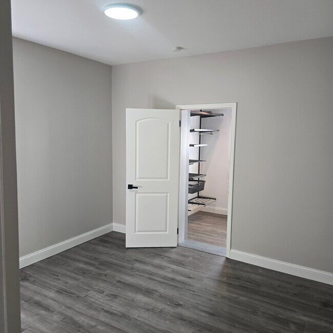 Foto del edificio - Henrietta