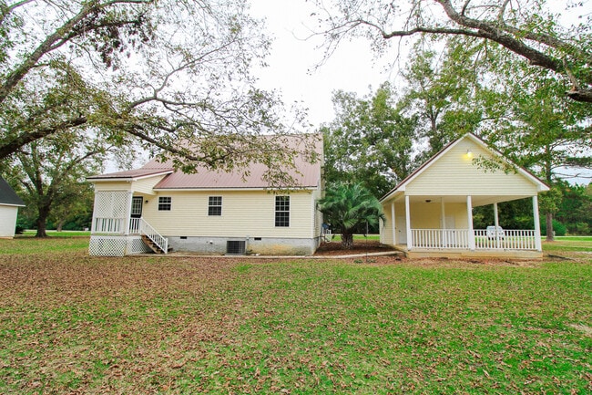 Building Photo - 8681 Clito Rd