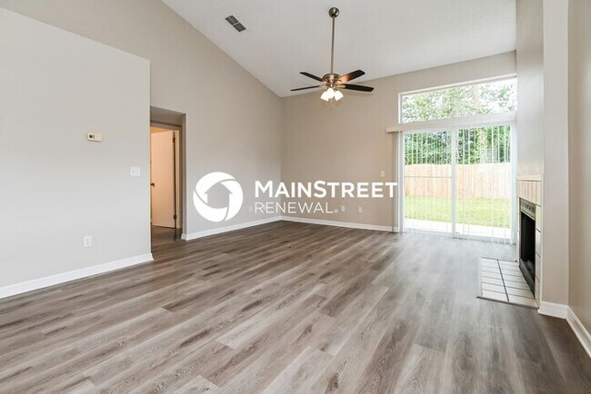 Foto del edificio - 8056 Coatbridge Ln N