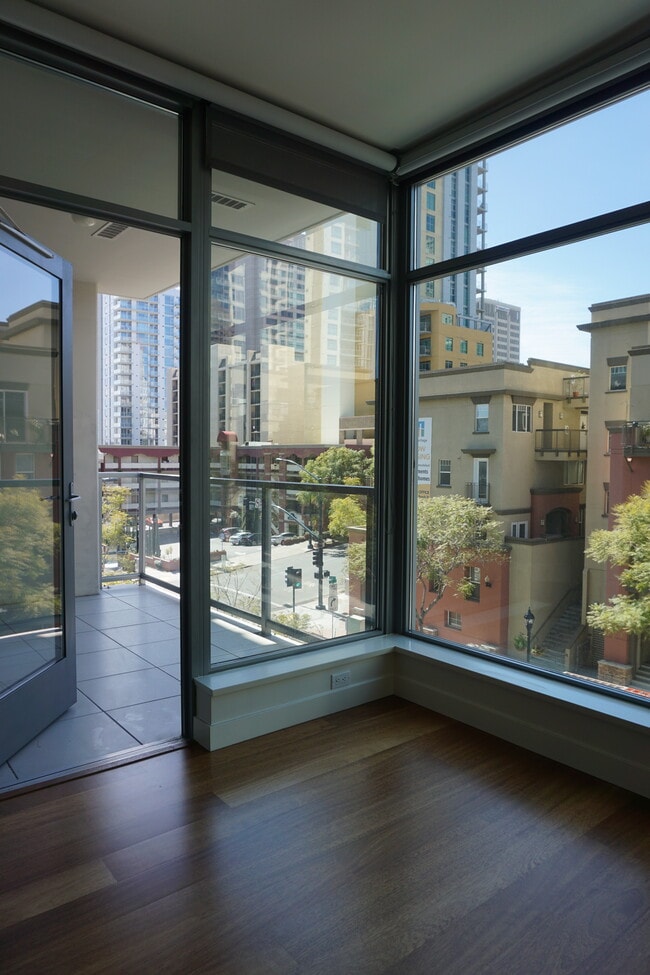 Building Photo - 1441 Ninth Ave