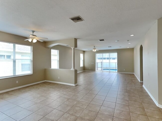 Building Photo - 1652 Bonita Bluff Ct