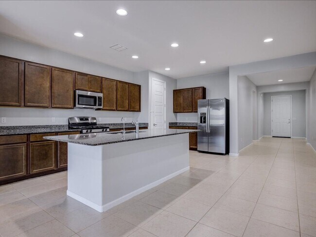 Foto del edificio - 3 Bedroom 2 Bathroom with Flex/office room