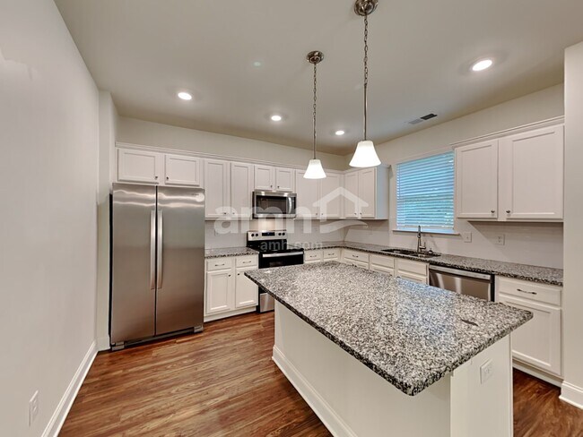 Foto del edificio - 229 Rivulet Dr