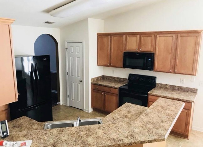 Building Photo - 3 br, 2 bath House - 135 Avondale Drive