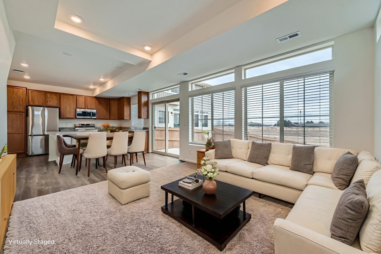 Updated 3-Bed Home with 2-Car Garage in Reunion Metro District - Updated 3-Bed Home with 2-Car Garage in Reunion Metro District