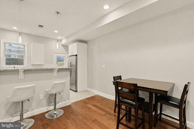 Foto del edificio - 1177 3rd St NE