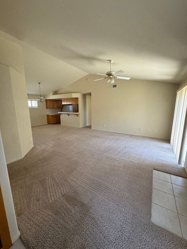 Foto del edificio - Single Story Home On Cul-De-Sac Near Preisker Park