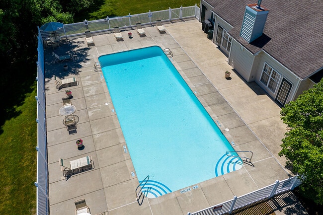 Foto del edificio - WoodsEdge Apartments