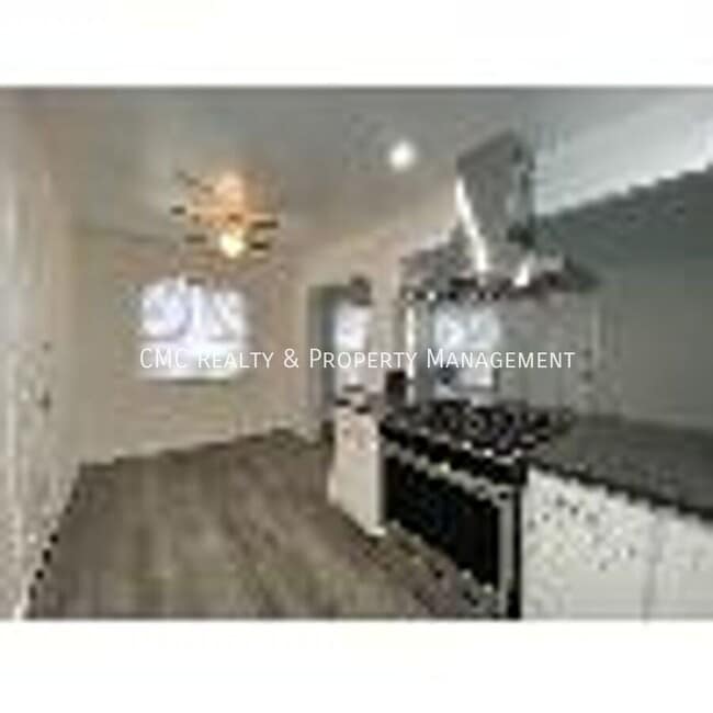 Building Photo - 4520 N Banner Dr