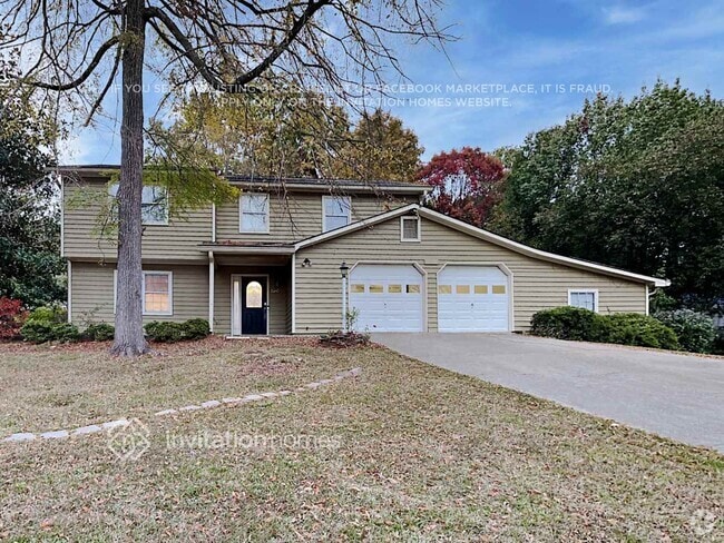 Building Photo - 5045 Cherokee Ct