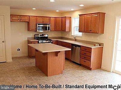 Building Photo - 6426 Creekbend Dr