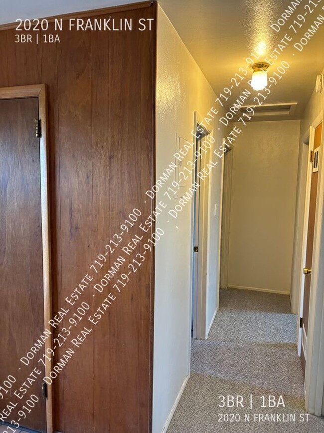 Foto del edificio - 2020 N Franklin St