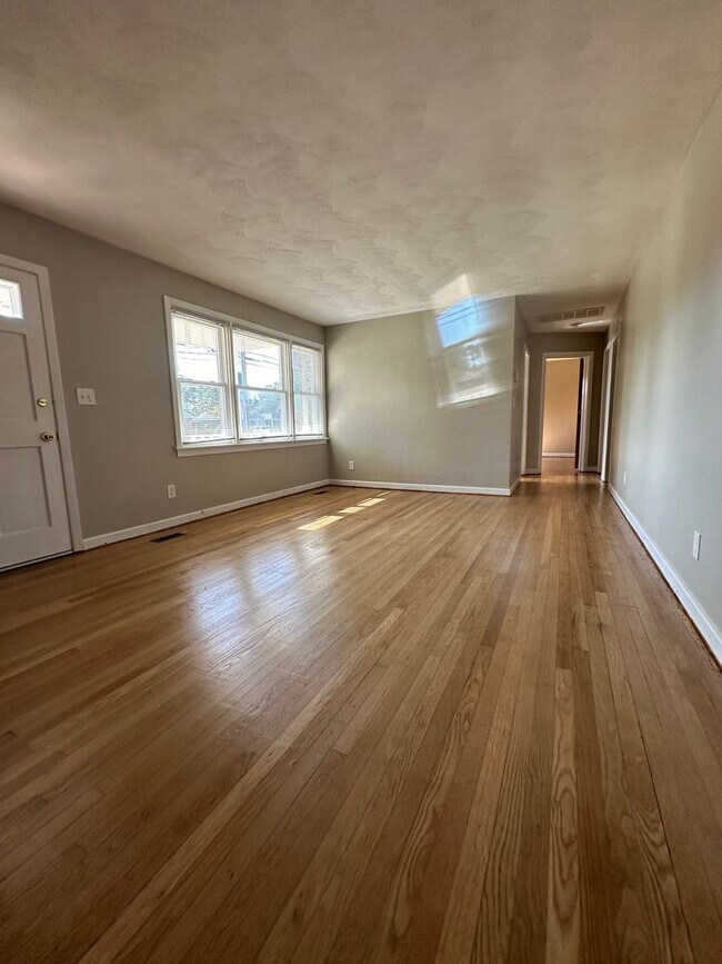 Foto del edificio - RENTAL VA BEACH Single Family Ranch-Lakevi...