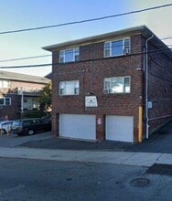 Building Photo - 455 Fairview Ave