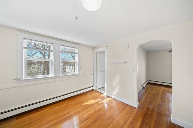 Building Photo - 12 Hartwell St