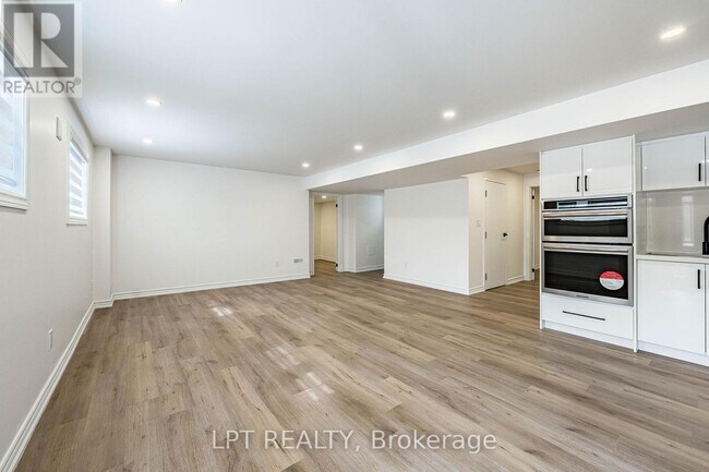 Building Photo - 199 Symington Ave