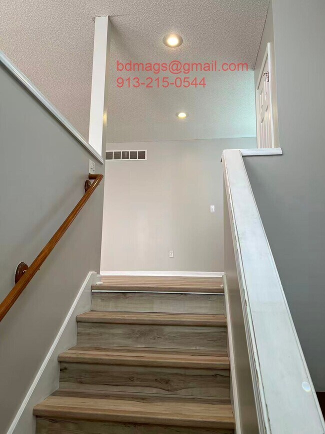 Foto del edificio - 3205 N 103rd Terrace