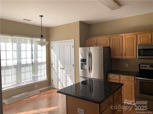 Foto del edificio - 8419 Heron Glen Dr