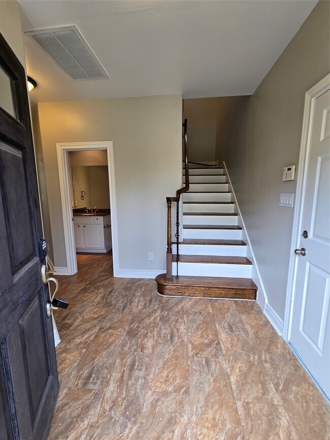 Foto del edificio - 3440 Cline St