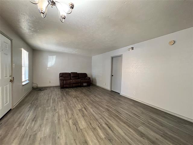 Foto del edificio - 1108 N Elm St