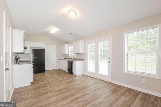 Building Photo - 75 Wynfield Dr