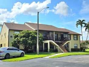 Building Photo - 4709 Lucerne Lakes Blvd E