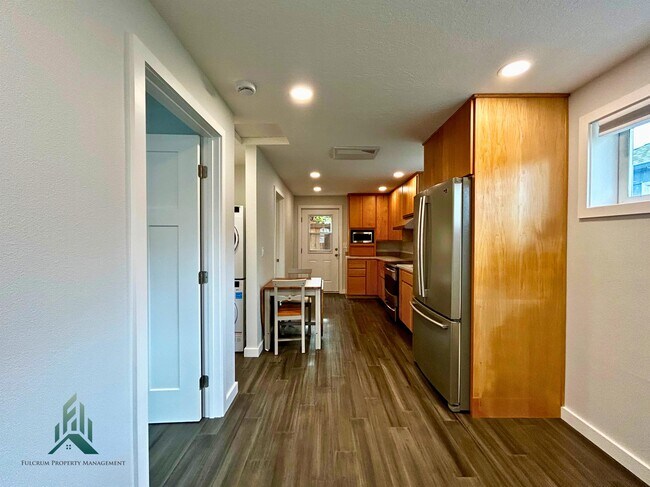 Foto del edificio - 1610 Takena St SW