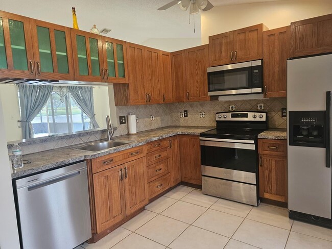 Building Photo - 5220 Rosen Blvd