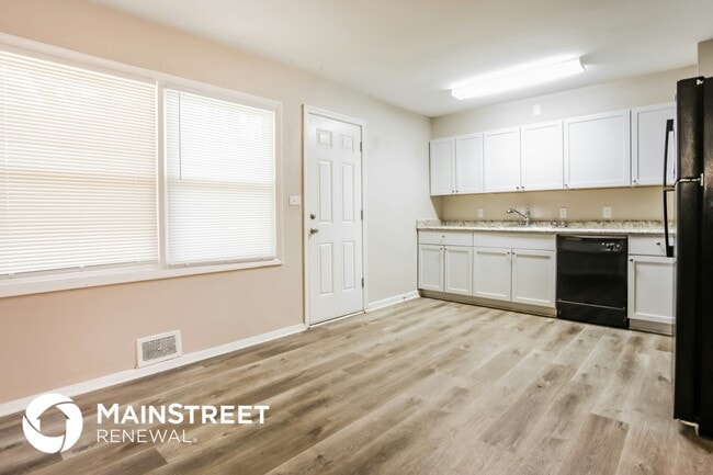 Foto del edificio - 7810 E 113th St