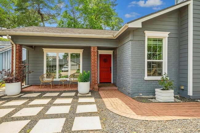 Building Photo - 5517 Schumacher Ln