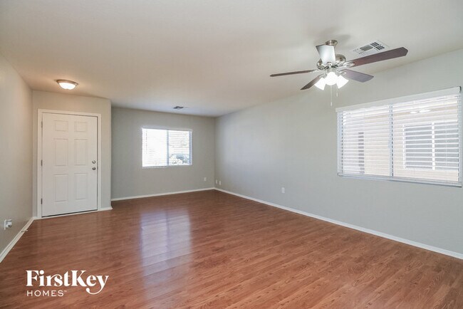 Building Photo - 3975 E Pinto Valley Rd
