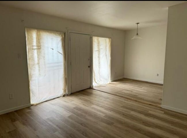 Building Photo - 1582 Crucero Dr